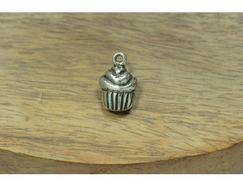 Colgante Cupcake 11x17mm