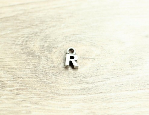 Colgante letra "R" 12mm
