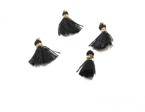 Borla con anilla dorada...