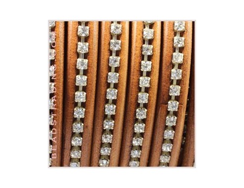 Cuero regaliz con strass...