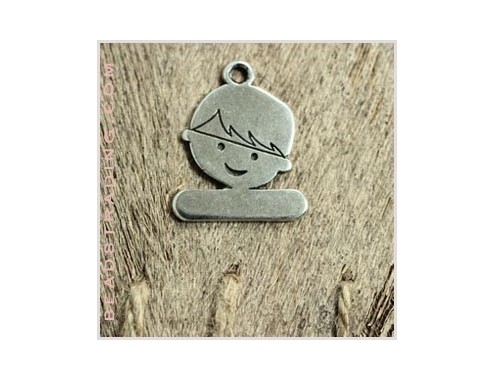 Colgante niño 23 x 28 mm...