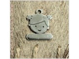 Colgante niña 23 x 28 mm...