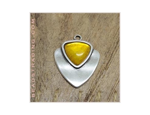 Colgante Resina Triangulo...