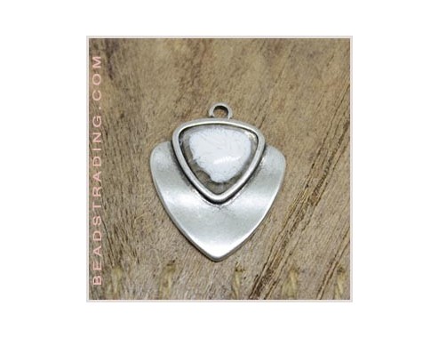 Colgante Resina Triangulo...