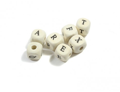 Letras de madera de colores...