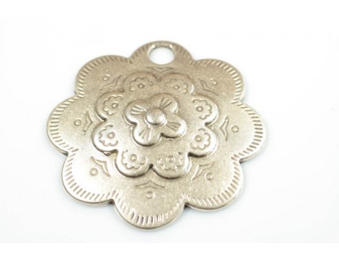 Colgante flor 65mm labrada