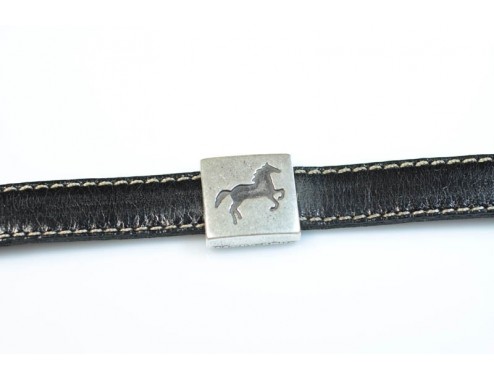 ENtrepieza cuadrado caballo...