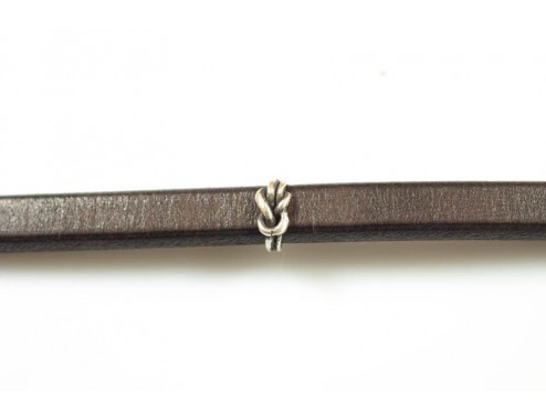 Entrepieza nudo regaliz...