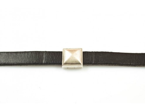 Entrepieza tachuela...